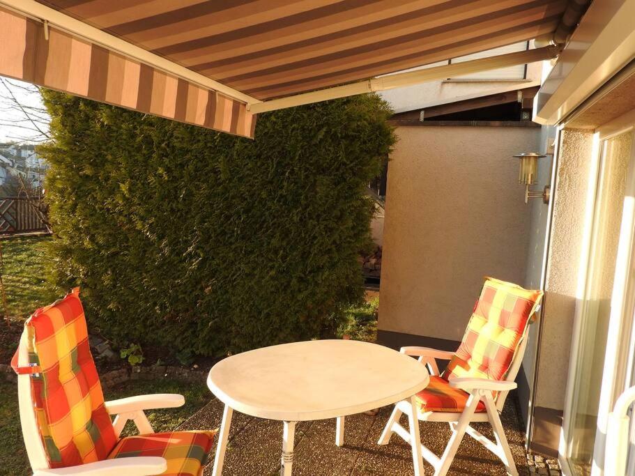 Schöne gemütliche Ferienwohnung mit Fernblick. Nalbach Exterior foto