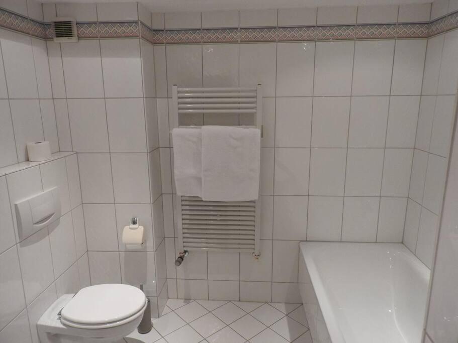 Schöne gemütliche Ferienwohnung mit Fernblick. Nalbach Exterior foto